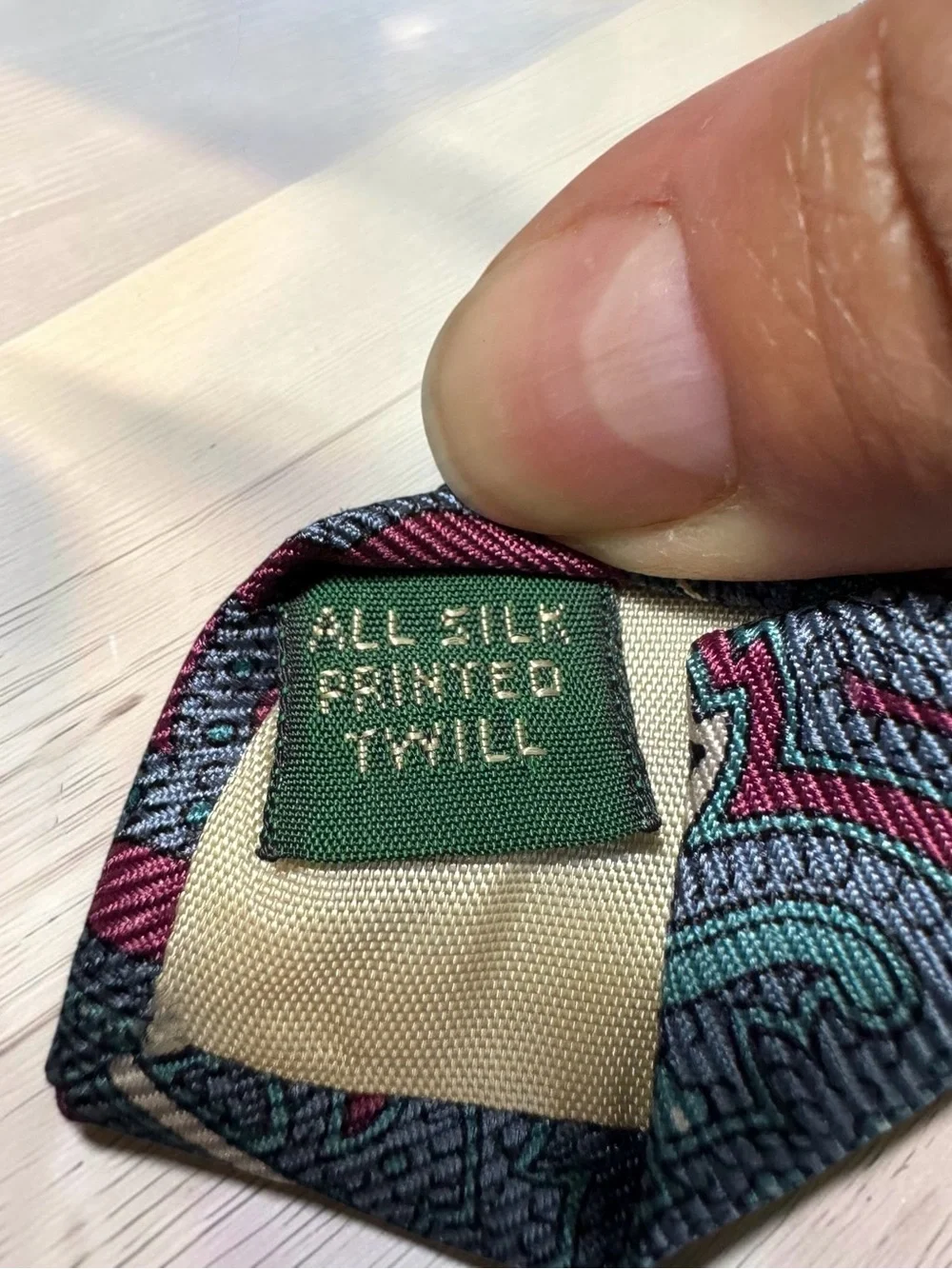 Vintage Tom James 100% Silk Tie